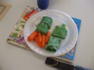 Photo of spinach wraps and carrots
